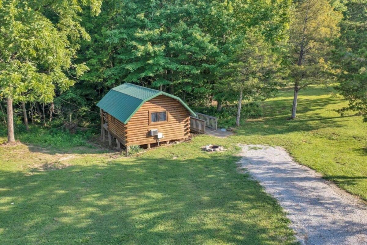 בלומינגטון Rustic Cabin With Pool Access מראה חיצוני תמונה